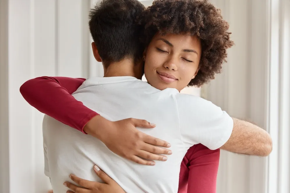 Inteligência Emocional: Como Melhorar Seus Relacionamentos Sem Virar um Mestre da Psicologia 3 faça as pazes