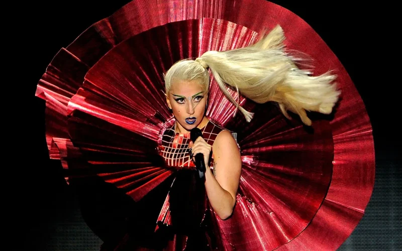 Lady Gaga: A Loucura por Trás da Genialidade – 5 Segredos da Mente Mais Criativa do Pop